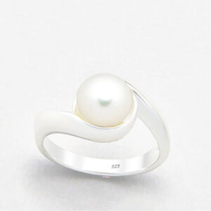 Silver Ring Decorated with Freshwater Pearl